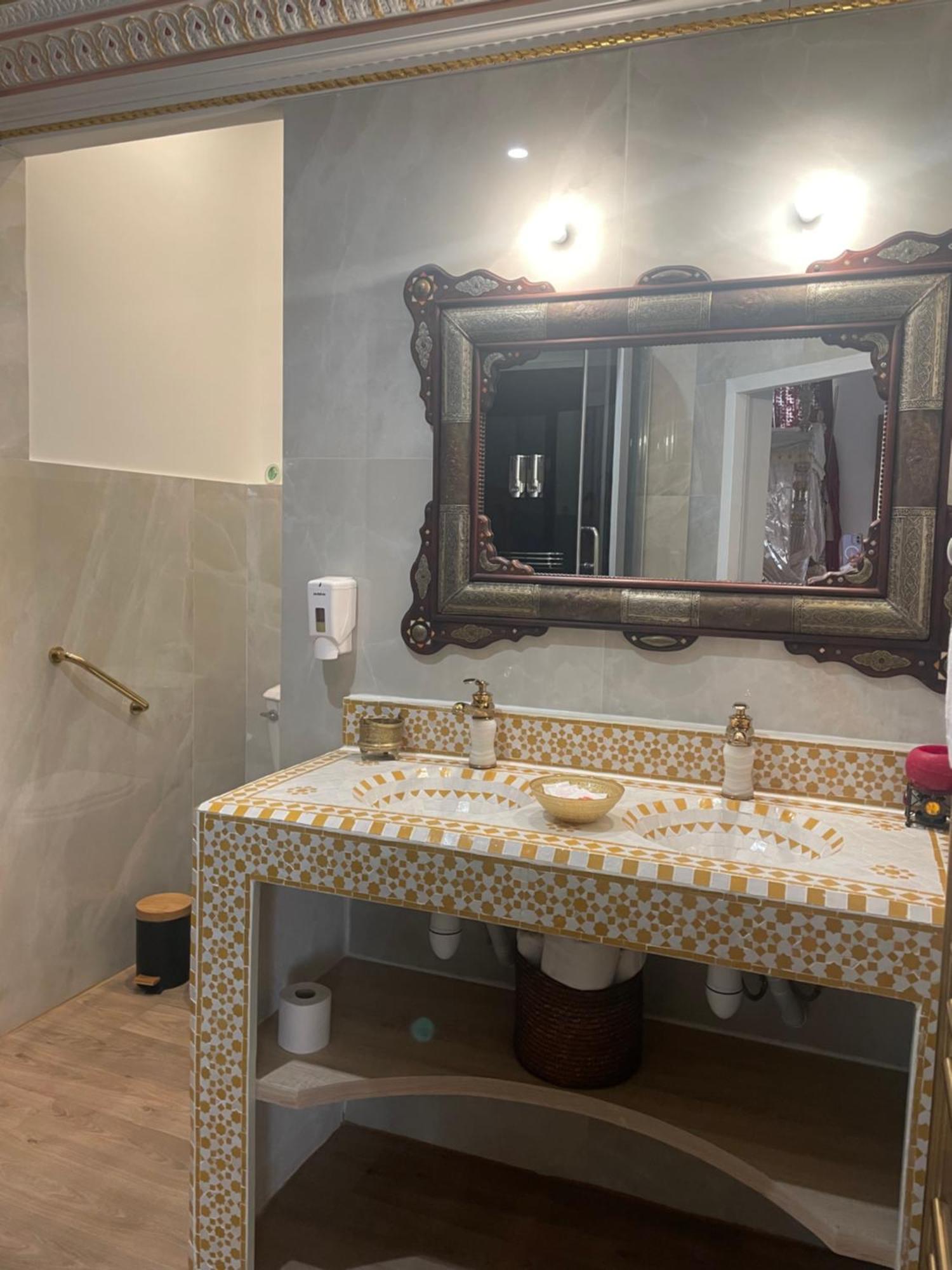 Suite Orientale Maison De L'Eglise Du Couvent 나르본 외부 사진